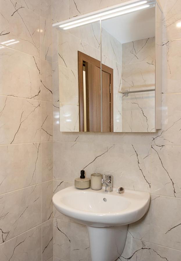 Blue Wave Varna- 2Bd Flat With Parking By Flat Mаnager Bagian luar foto